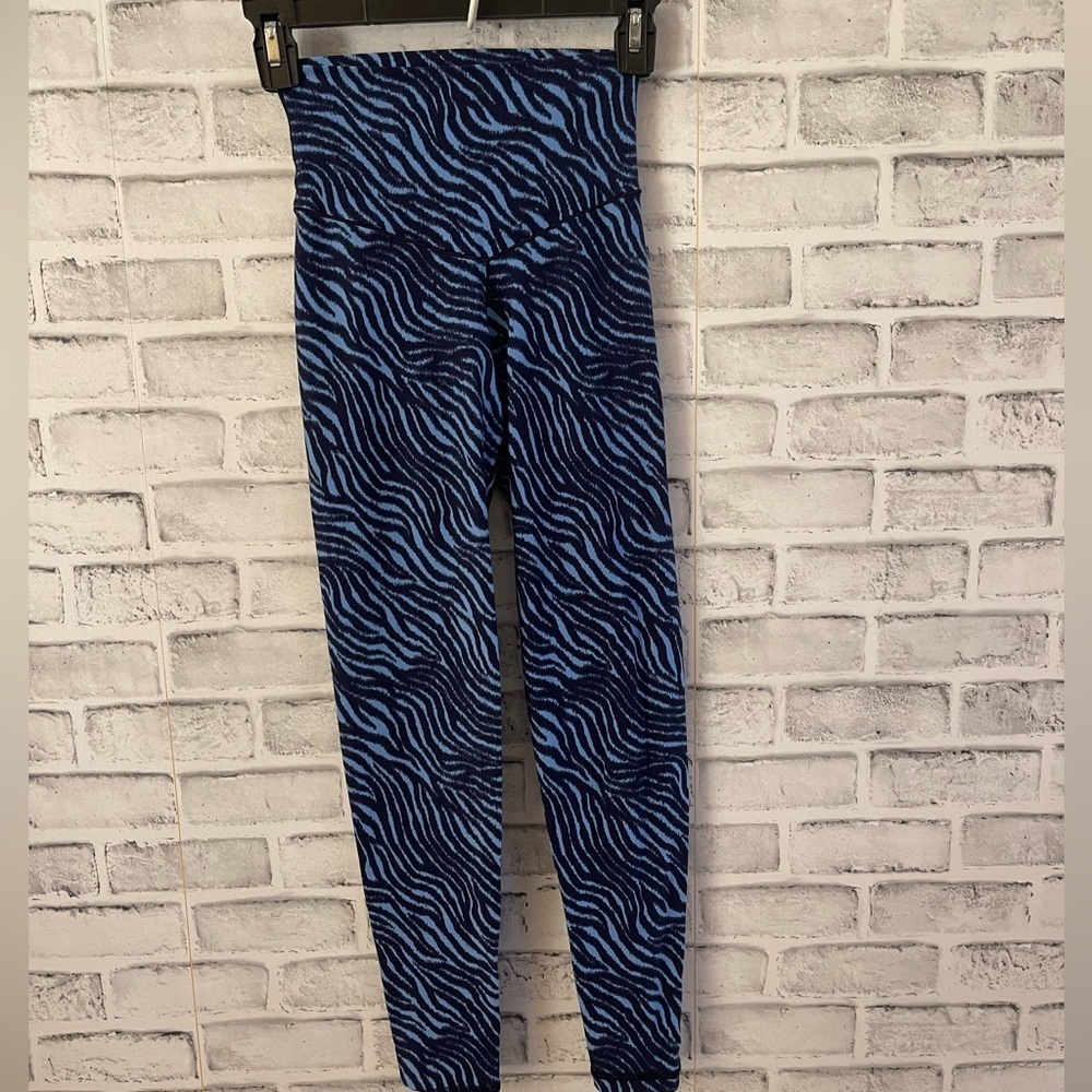 Aerie Offline Goals Hi-Rise 7/8 blue zebra animal print leggings XS - Picture 2 of 4